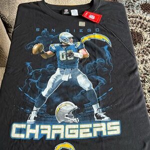 NFL team apparel, T-shirt, black, gold, white, and light blue